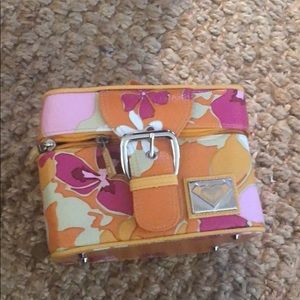 NWT - Roxy Make-up Case